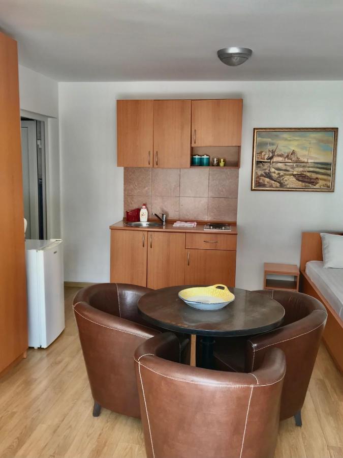 Vrba * Budva